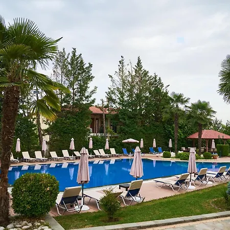 Famissi Sofita 10 Aparthotel 3*