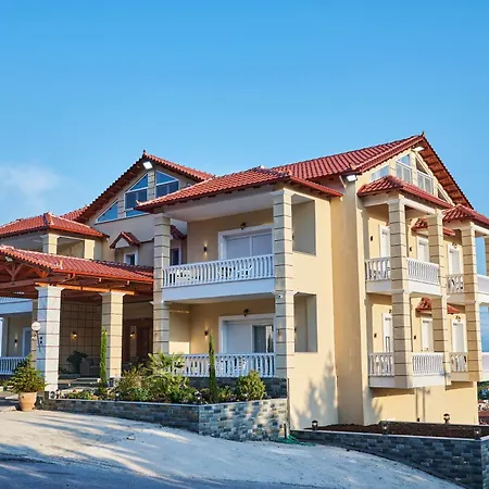 Famissi Sofita 10 Aparthotel 3*