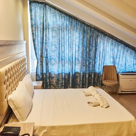 Aparthotel Famissi Sofita 10